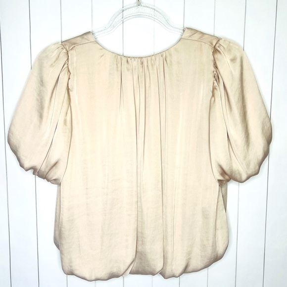 Astr Cream Puff Sleeve Crop Top - Picture 4 of 5
